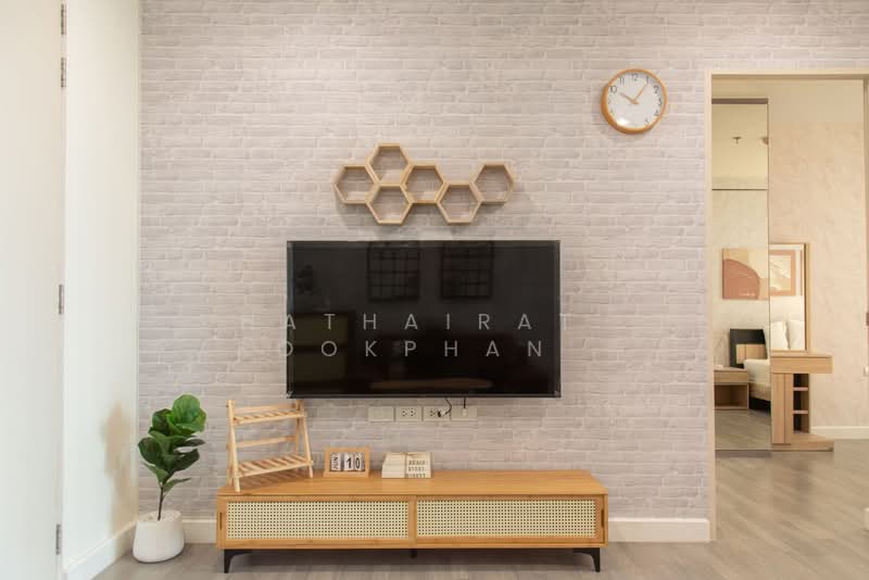 The Room BTS Wongwianyai, Bangkok, 44 KrungThonBuri Road, Khlong Ton Sai, Khlong San, Bangkok, 1 Bedroom, 48 sqm, Condo For Sale, by Hathairat  Rookphan  , 500210157 - DDproperty.com