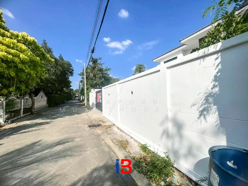 ขายบ้านเดี่ยว ลาดพร้าว117 บางกะปิ ทำเลดีมาก เดินทางสะดวก, Bangkok, Khlong Chan, Bang Kapi, Bangkok, 3 Bedrooms, 210 sqm, Single Detached House For Sale, by Apaporn Muanthorani, 500210184 - DDproperty.com