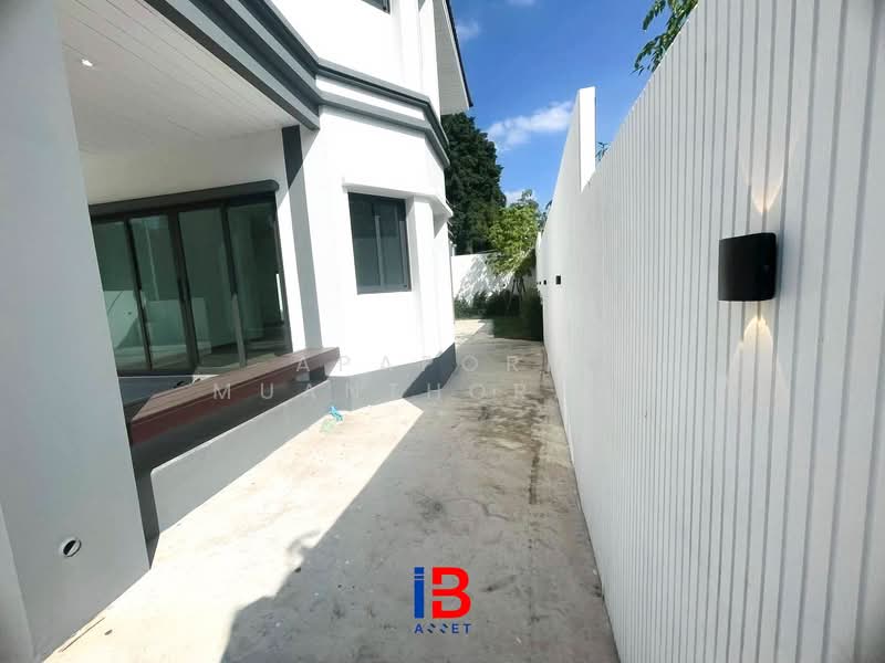 ขายบ้านเดี่ยว ลาดพร้าว117 บางกะปิ ทำเลดีมาก เดินทางสะดวก, Bangkok, Khlong Chan, Bang Kapi, Bangkok, 3 Bedrooms, 210 sqm, Single Detached House For Sale, by Apaporn Muanthorani, 500210184 - DDproperty.com