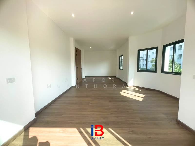 ขายบ้านเดี่ยว ลาดพร้าว117 บางกะปิ ทำเลดีมาก เดินทางสะดวก, Bangkok, Khlong Chan, Bang Kapi, Bangkok, 3 Bedrooms, 210 sqm, Single Detached House For Sale, by Apaporn Muanthorani, 500210184 - DDproperty.com