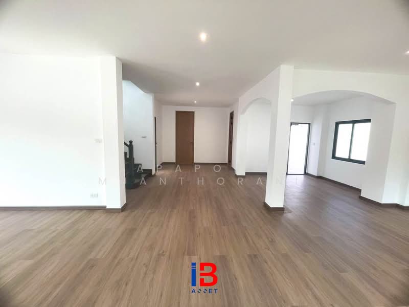 ขายบ้านเดี่ยว ลาดพร้าว117 บางกะปิ ทำเลดีมาก เดินทางสะดวก, Bangkok, Khlong Chan, Bang Kapi, Bangkok, 3 Bedrooms, 210 sqm, Single Detached House For Sale, by Apaporn Muanthorani, 500210184 - DDproperty.com