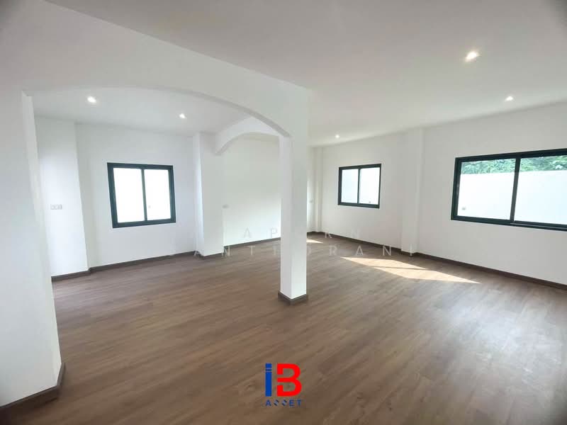 ขายบ้านเดี่ยว ลาดพร้าว117 บางกะปิ ทำเลดีมาก เดินทางสะดวก, Bangkok, Khlong Chan, Bang Kapi, Bangkok, 3 Bedrooms, 210 sqm, Single Detached House For Sale, by Apaporn Muanthorani, 500210184 - DDproperty.com