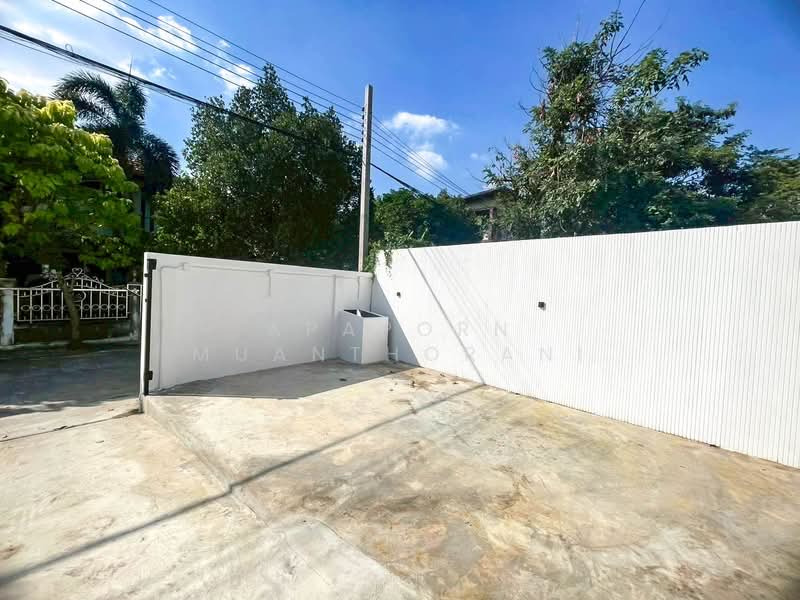 🔥 คุ้มจนต้องรีบจอง! บ้านเดี่ยวใหม่ ลาดพร้าว 117 ทำเลดี ราคาต่ำกว่าประเมิน เพียง 9.99 ล้านบาท!หรูหรา, Bangkok, Khlong Chan, Bang Kapi, Bangkok, 3 Bedrooms, 210 sqm, Single Detached House For Sale, by Apaporn Muanthorani, 500210184 - DDproperty.com