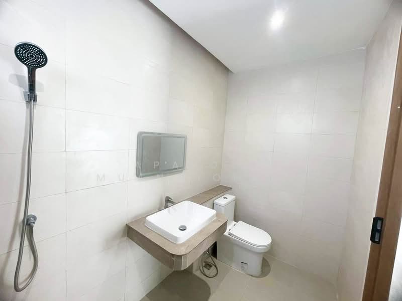 🔥 คุ้มจนต้องรีบจอง! บ้านเดี่ยวใหม่ ลาดพร้าว 117 ทำเลดี ราคาต่ำกว่าประเมิน เพียง 9.99 ล้านบาท!หรูหรา, กรุงเทพ, คลองจั่น, บางกะปิ, กรุงเทพ, 210 ตร.ม., บ้านเดี่ยว ขาย, โดย Apaporn Muanthorani, 500210184 - DDproperty.com