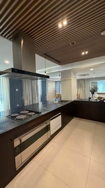 Baan Suanpetch : บ้านสวนเพชร คอนโดมิเนียม, กรุงเทพ, 18 ซอยสุขุมวิท 39, คลองตันเหนือ, วัฒนา, กรุงเทพ, 240 ตร.ม., คอนโด ให้เช่า, โดย Bencharong (Yok) Treerat-a-na-wat, 500210185 - DDproperty.com