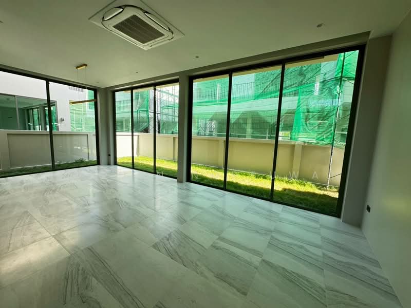 For Sale - Luxury 2-story detached house for sale in a gated community near Prince of Songkla University. 60 sq, Songkhla