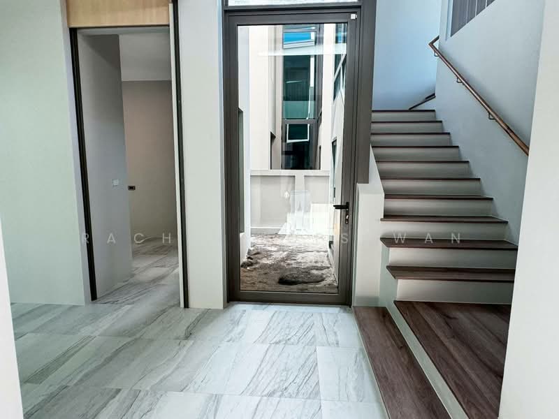 For Sale - Luxury 2-story detached house for sale in a gated community near Prince of Songkla University. 60 sq, Songkhla