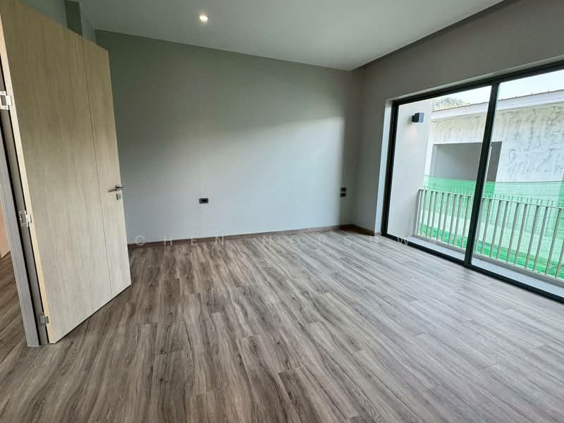 For Sale - Luxury 2-story detached house for sale in a gated community near Prince of Songkla University. 60 sq, Songkhla