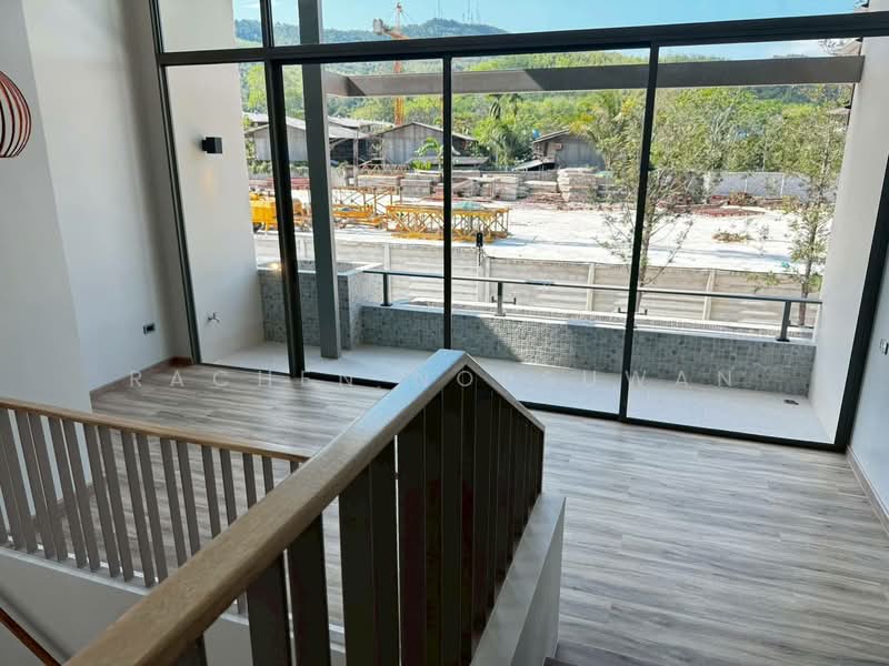 For Sale - Luxury 2-story detached house for sale in a gated community near Prince of Songkla University. 60 sq, Songkhla