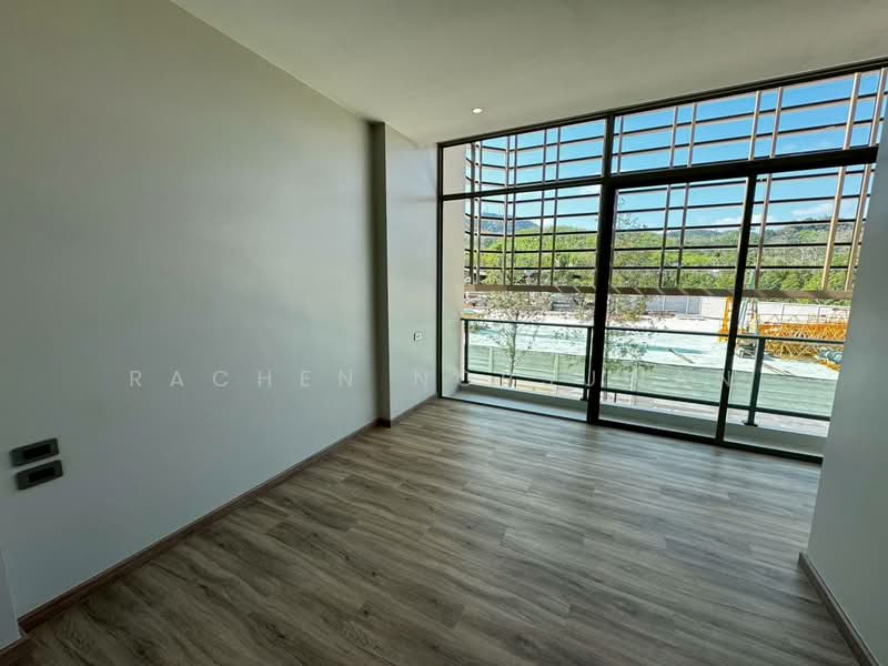 For Sale - Luxury 2-story detached house for sale in a gated community near Prince of Songkla University. 60 sq, Songkhla