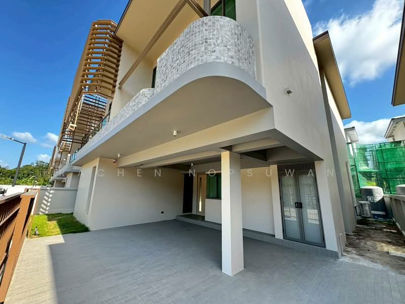 For Sale - Luxury 2-story detached house for sale in a gated community near Prince of Songkla University. 60 sq, Songkhla