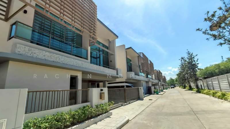 For Sale - Luxury 2-story detached house for sale in a gated community near Prince of Songkla University. 60 sq, Songkhla