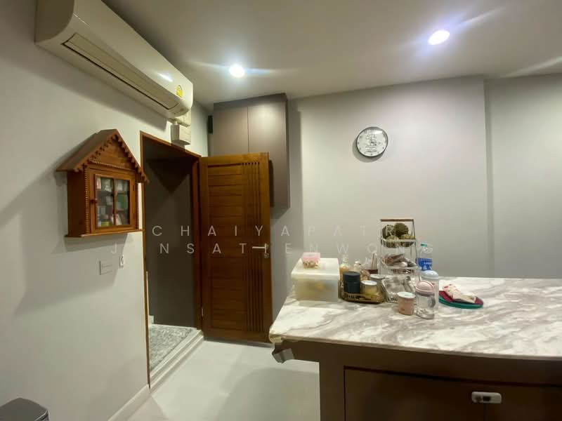 Setthasiri Pattanakarn, Bangkok, Phatthanakan-Onnut Road (New Cut), Prawet, Prawet, Bangkok, 4 Bedrooms, 350 sqm, Single Detached House For Sale, by Chaiyapatr Jensatienwong, 500210200 - DDproperty.com
