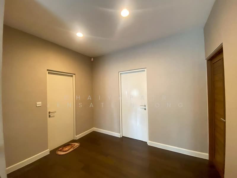 Setthasiri Pattanakarn, Bangkok, Phatthanakan-Onnut Road (New Cut), Prawet, Prawet, Bangkok, 4 Bedrooms, 350 sqm, Single Detached House For Sale, by Chaiyapatr Jensatienwong, 500210200 - DDproperty.com