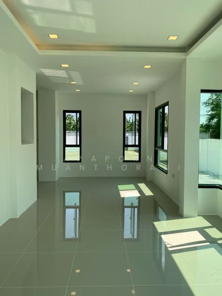 ขายบ้านเดี่ยว ใจกลางเมืองนครปฐม จอดรถยนต์ได้ 10คัน+ ราคานี้หาไม่ได้แล้ว !!, นครปฐม, นครปฐม, เมืองนครปฐม, นครปฐม, 120 ตร.ม., บ้านเดี่ยว ขาย, โดย Apaporn Muanthorani, 500210224 - DDproperty.com