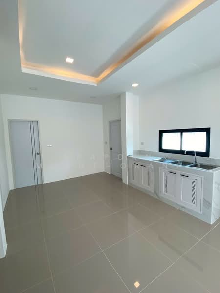 ขายบ้านเดี่ยว ใจกลางเมืองนครปฐม จอดรถยนต์ได้ 10คัน+ ราคานี้หาไม่ได้แล้ว !!, นครปฐม, นครปฐม, เมืองนครปฐม, นครปฐม, 120 ตร.ม., บ้านเดี่ยว ขาย, โดย Apaporn Muanthorani, 500210224 - DDproperty.com