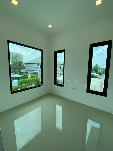 ขายบ้านเดี่ยว ใจกลางเมืองนครปฐม จอดรถยนต์ได้ 10คัน+ ราคานี้หาไม่ได้แล้ว !!, นครปฐม, นครปฐม, เมืองนครปฐม, นครปฐม, 120 ตร.ม., บ้านเดี่ยว ขาย, โดย Apaporn Muanthorani, 500210224 - DDproperty.com