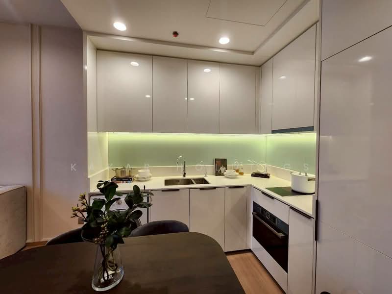 Anil Sathorn 12, Bangkok, 122 N Sathon Rd, Thung Maha Mek, Sathon, Bangkok, 1 Bedroom, 46 sqm, Condo For Sale, by Kakar Holdings, 500210253 - DDproperty.com