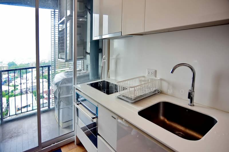 The Saint Residences Ladprao, Bangkok, 588 Vibhavadi-Rangsit Road, Jom Phon, Chatuchak, Bangkok, 1 Bedroom, 30 sqm, Condo For Rent, by Tanapat Jitwatcharakomol, 500210315 - DDproperty.com