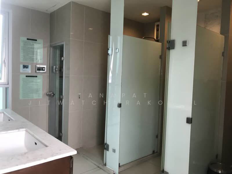 Life Ratchadapisek, Bangkok, 279 Ratchadapisaek Road, Huai Khwang, Huai Khwang, Bangkok, 2 Bedrooms, 65 sqm, Condo For Rent, by Tanapat Jitwatcharakomol, 500210333 - DDproperty.com