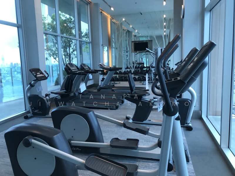 Life Ratchadapisek, Bangkok, 279 Ratchadapisaek Road, Huai Khwang, Huai Khwang, Bangkok, 2 Bedrooms, 65 sqm, Condo For Rent, by Tanapat Jitwatcharakomol, 500210333 - DDproperty.com