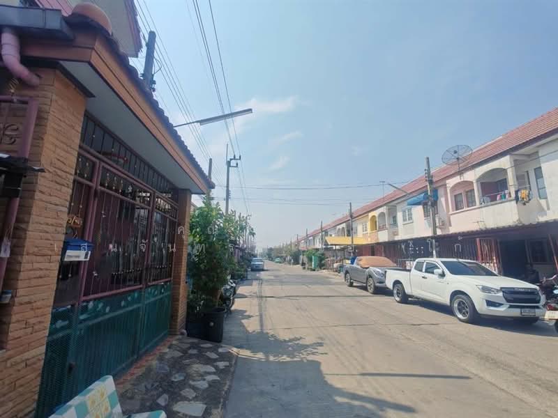 ศรีประจักษ์ 4 บางบัวทอง, Nonthaburi, ถนนบางกรวย-ไทรน้อย, Bang Bua Thong, Bang Bua Thong, Nonthaburi, 3 Bedrooms, 90 sqm, Townhouse For Sale, by คุณ พรชัย เสนจันทร์ฒิไชย (โก้), 500210348 - DDproperty.com