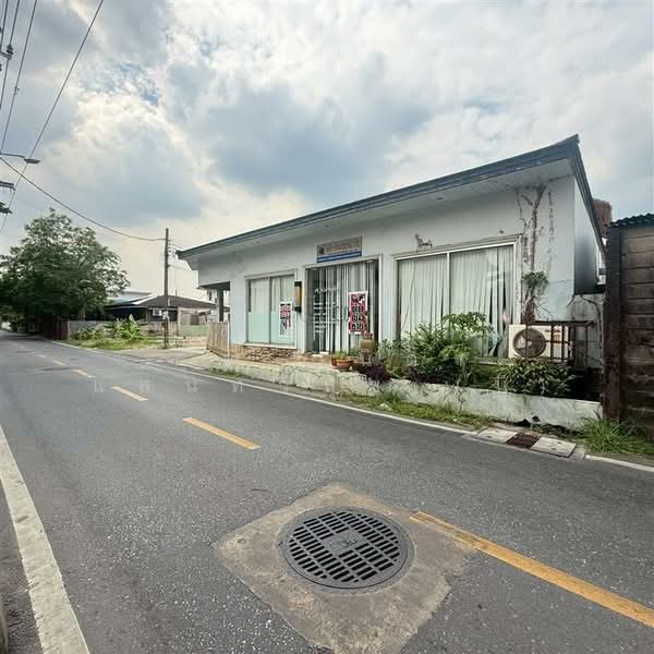 บ้านเดี่ยว 1 ชั้น 77 ตร.ว. หมู่บ้านตะวันรุ่ง ซอยลาดพร้าว64 (แยก4), Bangkok, ถนนลาดพร้าว, Wang Thonglang, Wang Thonglang, Bangkok, 3 Bedrooms, 200 sqm, Single Detached House For Sale, by คุณ วนิดา แสนทวีสุข (นิ), 500210380 - DDproperty.com