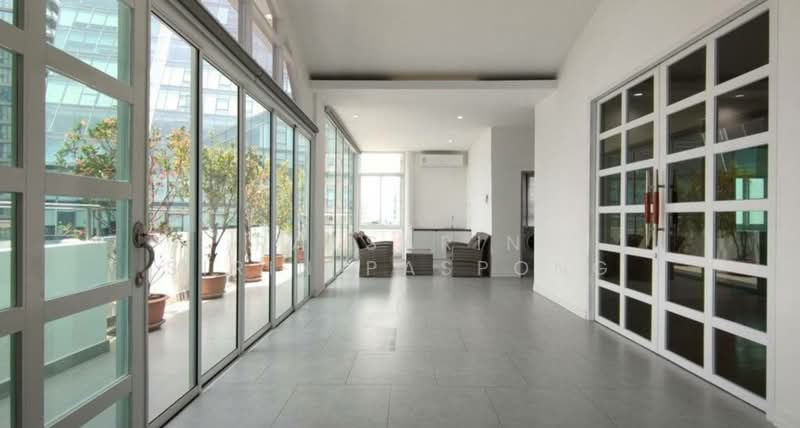 P.R. Home 1 & 2, Bangkok, Soi Thonglor 8, Khlong Tan Nua, Watthana, Bangkok, 3 Bedrooms, 350 sqm, Condo For Rent, by Ratsarin Sirinipaspong, 500210389 - DDproperty.com