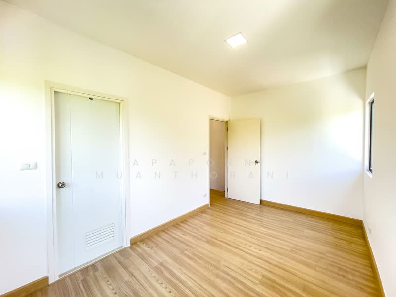 🏡✨ ขายบ้านหลังมุม พฤกษาวิลล์ 99 รีโนเวทใหม่ทั้งหลัง พื้นที่กว้าง จอดรถ 2 คัน เพียง 2.29 ล้าน!, สมุทรสาคร, อ้อมน้อย, กระทุ่มแบน, สมุทรสาคร, 115 ตร.ม., ทาวน์เฮ้าส์ ขาย, โดย Apaporn Muanthorani, 500210396 - DDproperty.com