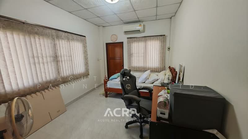 RARE FIND! Massive 73 Sq.wa. Home (Detached Vibe) with Unblocked Canal View in Nontaburi, Nonthaburi, Bang Sri Muang, Muang Nonthaburi, Nonthaburi, 3 Bedrooms, 289 sqm, Single Detached House For Sale, by Acute Realty Partner Co.,Ltd., 500210406 - DDproperty.com