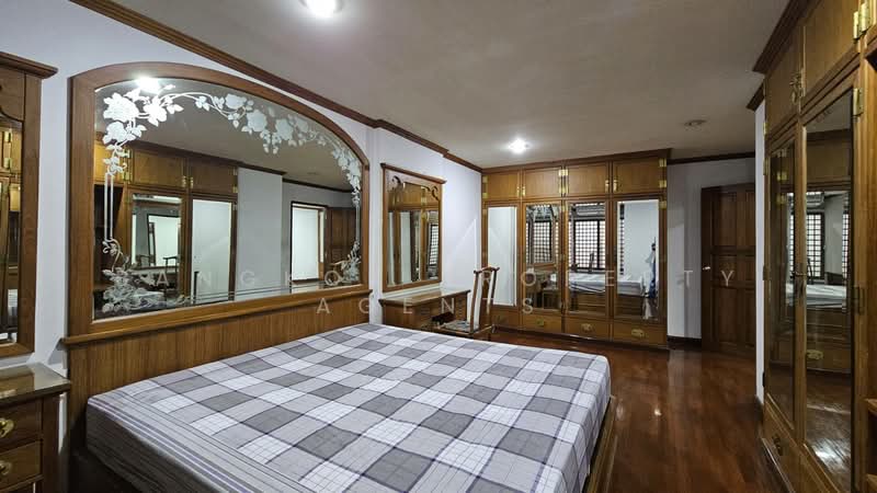 Le Premier 2, Bangkok, Soi Sukhumvit 59, Khlong Tan Nua, Watthana, Bangkok, 4 Bedrooms, 259 sqm, Condo For Rent, by BANGKOK PROPERTY AGENTS, 500210437 - DDproperty.com