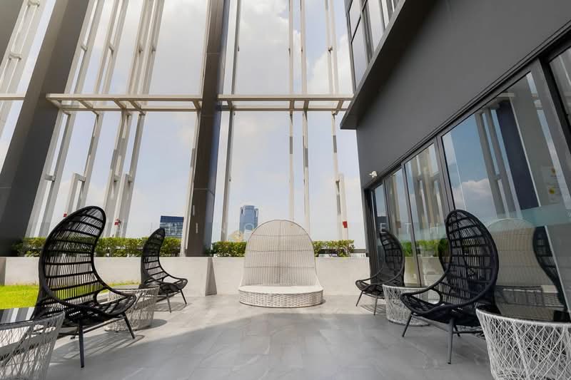 Life One Wireless, Bangkok, 1 Wireless Road, Lumphini, Pathum Wan, Bangkok, 2 Bedrooms, 45 sqm, Condo For Sale, by Intouch Abhinorasaeth, 500210441 - DDproperty.com