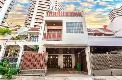 ขาย - ทาวน์เฮ้าส์ 3 ชั้น สุขุมวิท 39 (พร้อมพงษ์), กรุงเทพ