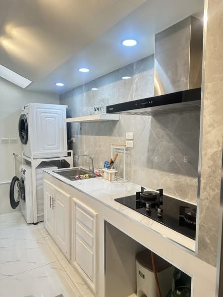 PLEX Onnut - Wongwaen, Bangkok, Sukhaphiban 2 Road, Dok Mai, Prawet, Bangkok, 3 Bedrooms, 150 sqm, Townhouse For Rent, by CorrectProperty, 500210517 - DDproperty.com