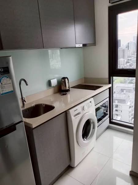 Rhythm Sukhumvit 36-38, Bangkok, 55 Soi Sukhumvit 36, Sukhumvit Road, Phra Kanong, Khlong Toei, Bangkok, 1 Bedroom, 35 sqm, Condo For Rent, by มานพ พันธ์สุขเลิศ, 500210539 - DDproperty.com