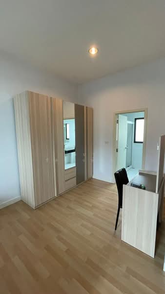 Flora Wongsawang : ฟลอรา วงศ์สว่าง, นนทบุรี, ถนนกรุงเทพฯ-นนทบุรี, บางเขน, เมืองนนทบุรี, นนทบุรี, 178 ตร.ม., ทาวน์เฮ้าส์ ให้เช่า, โดย บุษบา รัตนวงษ์ชัย, 500210555 - DDproperty.com