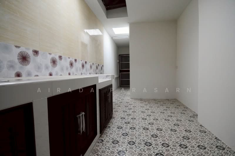 Soi Chokchai 4, Intersection 76, Bangkok, Lat Phrao, Lat Phrao, Bangkok, 2 Bedrooms, 130 sqm, Single Detached House For Rent, by Airada Parasarn, 500210561 - DDproperty.com