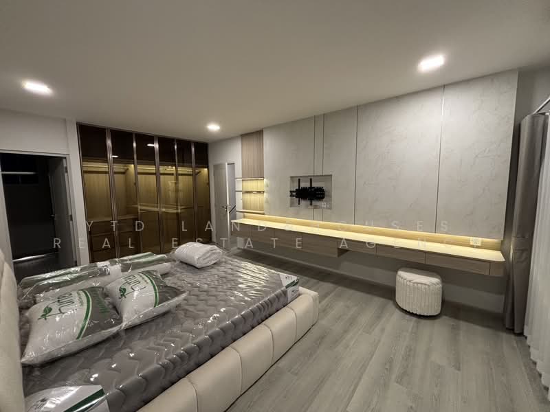 Chaiyapruek Bangna Km 15, Samut Prakan, 234 Moo 3 Km.15 Bangna-Trad Road Km.15, Bang Chalong, Bang Plee, Samut Prakan, 3 Bedrooms, 184 sqm, Single Detached House For Rent, by YTD Land&houses Real Estate Agency, 500210579 - DDproperty.com