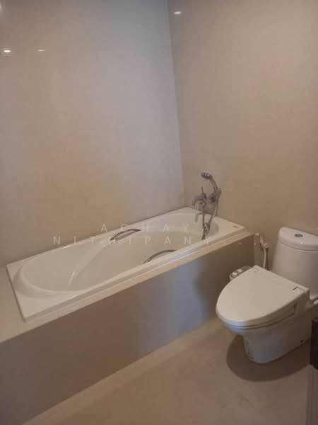 39 by Sansiri, Bangkok, 11 Sukhumvit Road, Khlong Tan Nua, Watthana, Bangkok, 1 Bedroom, 55 sqm, Condo For Rent, by Achaya Nithipanyawong, 500210663 - DDproperty.com