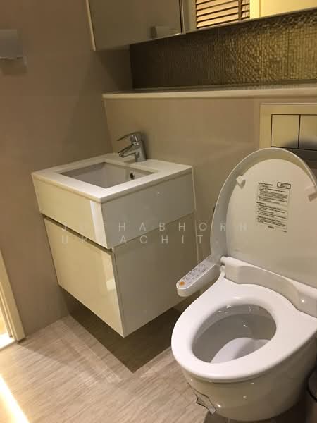 H Sukhumvit 43, Bangkok, 28 Sukhumvit 34 Road, Khlong Tan Nua, Watthana, Bangkok, 1 Bedroom, 43 sqm, Condo For Rent, by Juthabhorn Uppachit (Amy), 500210671 - DDproperty.com