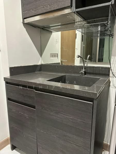 Quad Sathon, Bangkok, 70 Soi Narathiwat Ratchanakarin 6, Yan Nawa, Sathon, Bangkok, 1 Bedroom, 29 sqm, Condo For Rent, by Achaya Nithipanyawong, 500210674 - DDproperty.com