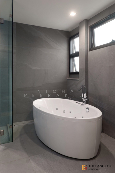 The Gentry Sukhumvit 101, Bangkok, Soi Sukhumvit 101, Sukhumvit Road, Bang Chak, Phra Khanong, Bangkok, 3 Bedrooms, 390 sqm, Single Detached House For Rent, by Nicha Peerakittikul, 500210677 - DDproperty.com