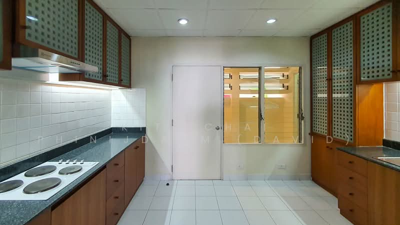 Bangkok River Marina, Bangkok, 266 Charan Sanitwong Rd., Bang Phlat, Bang Phlat, Bangkok, 4 Bedrooms, 300 sqm, Condo For Rent, by Kittichai Phinijdamm (David), 500210679 - DDproperty.com