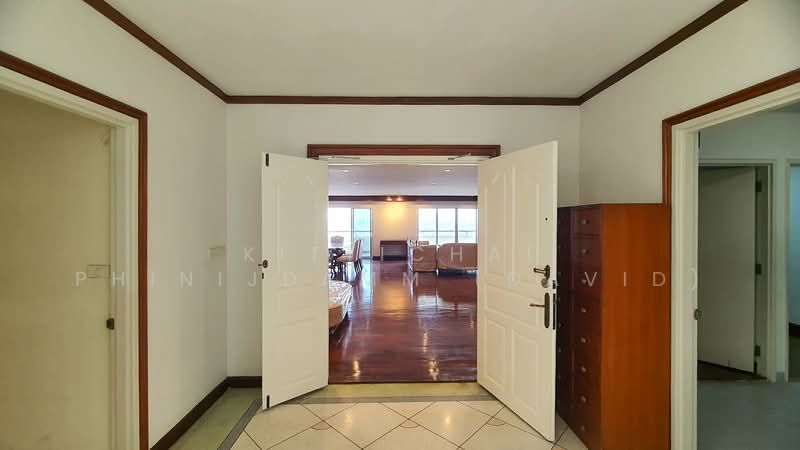 Bangkok River Marina, Bangkok, 266 Charan Sanitwong Rd., Bang Phlat, Bang Phlat, Bangkok, 4 Bedrooms, 300 sqm, Condo For Rent, by Kittichai Phinijdamm (David), 500210679 - DDproperty.com