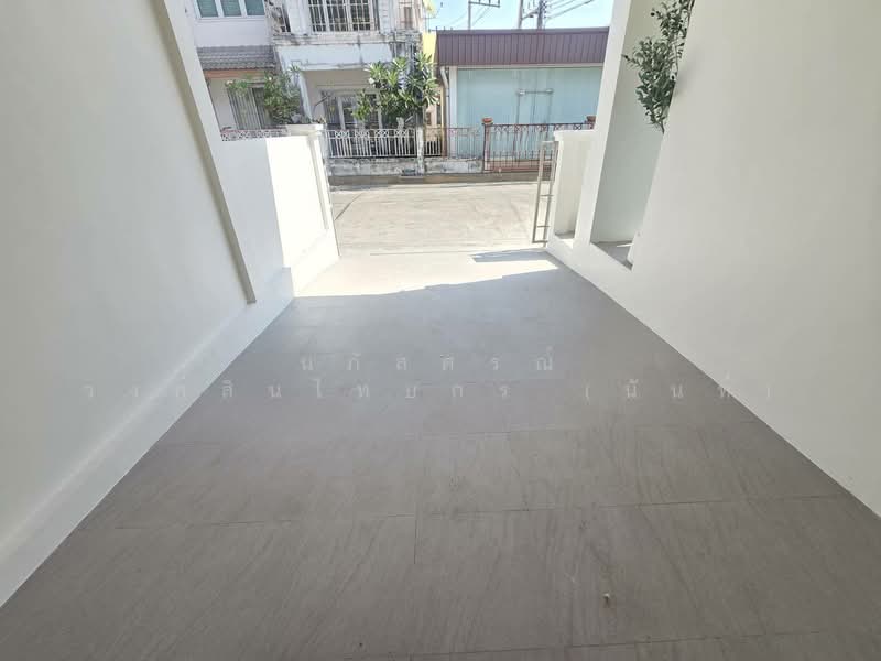 Baan Fah Piyarom - Lumlukka Klong 6, Pathum Thani, Lam Luk Ka Road, Khlong 6 (Exit), Bung Kham Proi, Lam Luk Ka, Pathum Thani, 3 Bedrooms, 130 sqm, Townhouse For Sale, by นภัสศรณ์ วงศ์สินไทยกร (นันท์), 500210688 - DDproperty.com