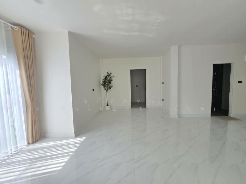 Baan Fah Piyarom - Lumlukka Klong 6, Pathum Thani, Lam Luk Ka Road, Khlong 6 (Exit), Bung Kham Proi, Lam Luk Ka, Pathum Thani, 3 Bedrooms, 130 sqm, Townhouse For Sale, by นภัสศรณ์ วงศ์สินไทยกร (นันท์), 500210688 - DDproperty.com