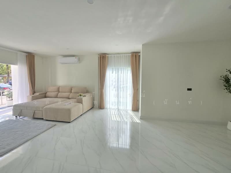 Baan Fah Piyarom - Lumlukka Klong 6, Pathum Thani, Lam Luk Ka Road, Khlong 6 (Exit), Bung Kham Proi, Lam Luk Ka, Pathum Thani, 3 Bedrooms, 130 sqm, Townhouse For Sale, by นภัสศรณ์ วงศ์สินไทยกร (นันท์), 500210688 - DDproperty.com