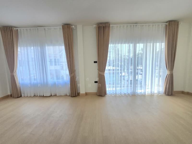 Baan Fah Piyarom - Lumlukka Klong 6, Pathum Thani, Lam Luk Ka Road, Khlong 6 (Exit), Bung Kham Proi, Lam Luk Ka, Pathum Thani, 3 Bedrooms, 130 sqm, Townhouse For Sale, by นภัสศรณ์ วงศ์สินไทยกร (นันท์), 500210688 - DDproperty.com