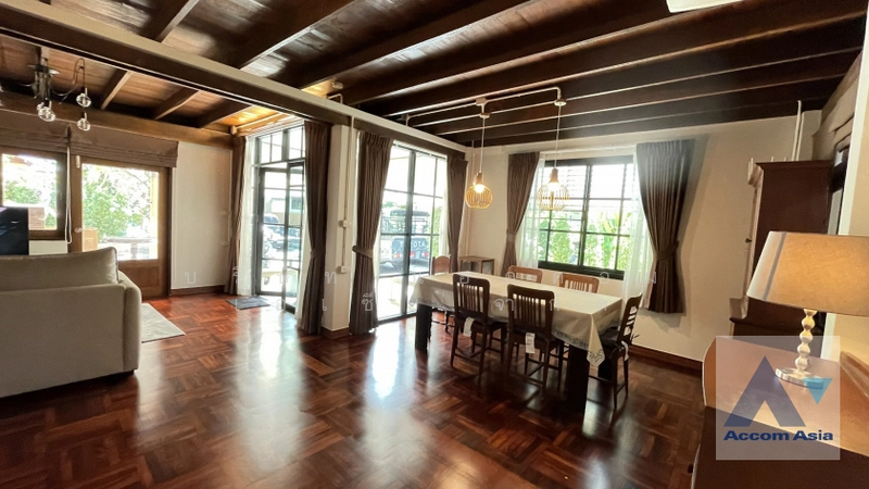 For Rent - 2 Bedrooms House for Rent in Sathorn, Bangkok near BTS Surasak, Bangkok