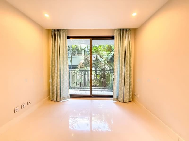 Collezio Sathorn-Pipat, Bangkok, 41 Soi Pipat 1 Silom Road, Silom, Bang Rak, Bangkok, 2 Bedrooms, 63 sqm, Condo For Sale, by Nisakorn Wingwat, 500210744 - DDproperty.com